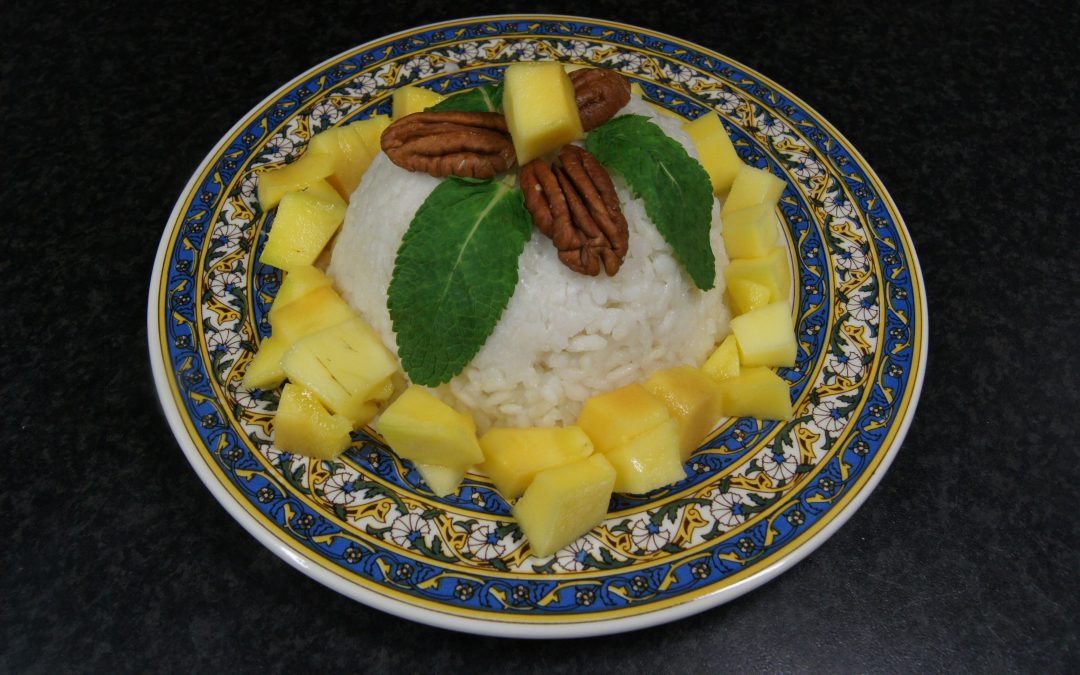 Kleverige kokosrijst met mango