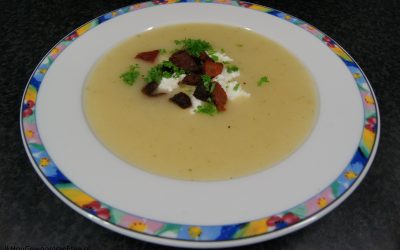 Aspergesoep met feta en chorizo
