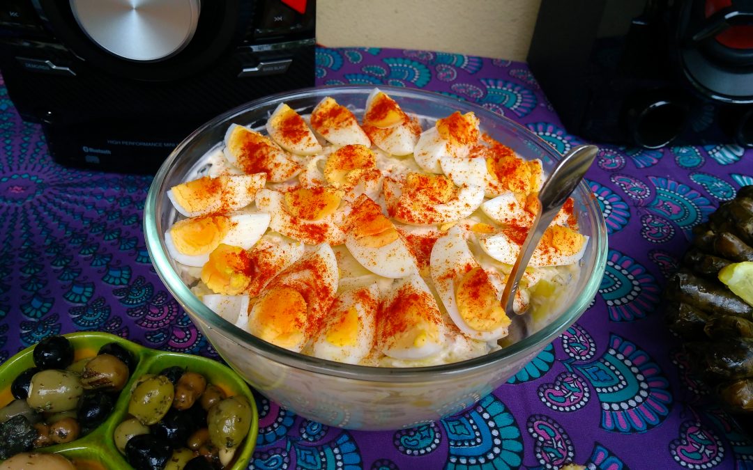 Goulash soep, kartoffelsalat, kanoën en garden party