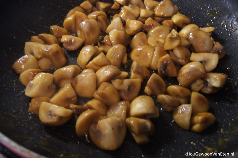 Andijviesalade Met Champignons, Mandarijn En Pijnboompitten - Ik Hou ...