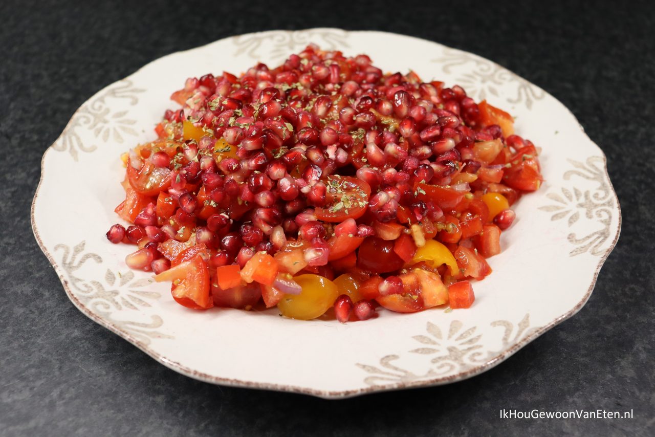 Tomatensalade Met Granaatappelpitjes - Ik Hou Gewoon Van Eten